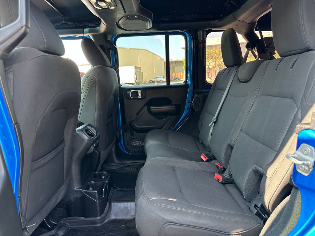 Used 2022 Jeep Wrangler Unlimited Sport image 15