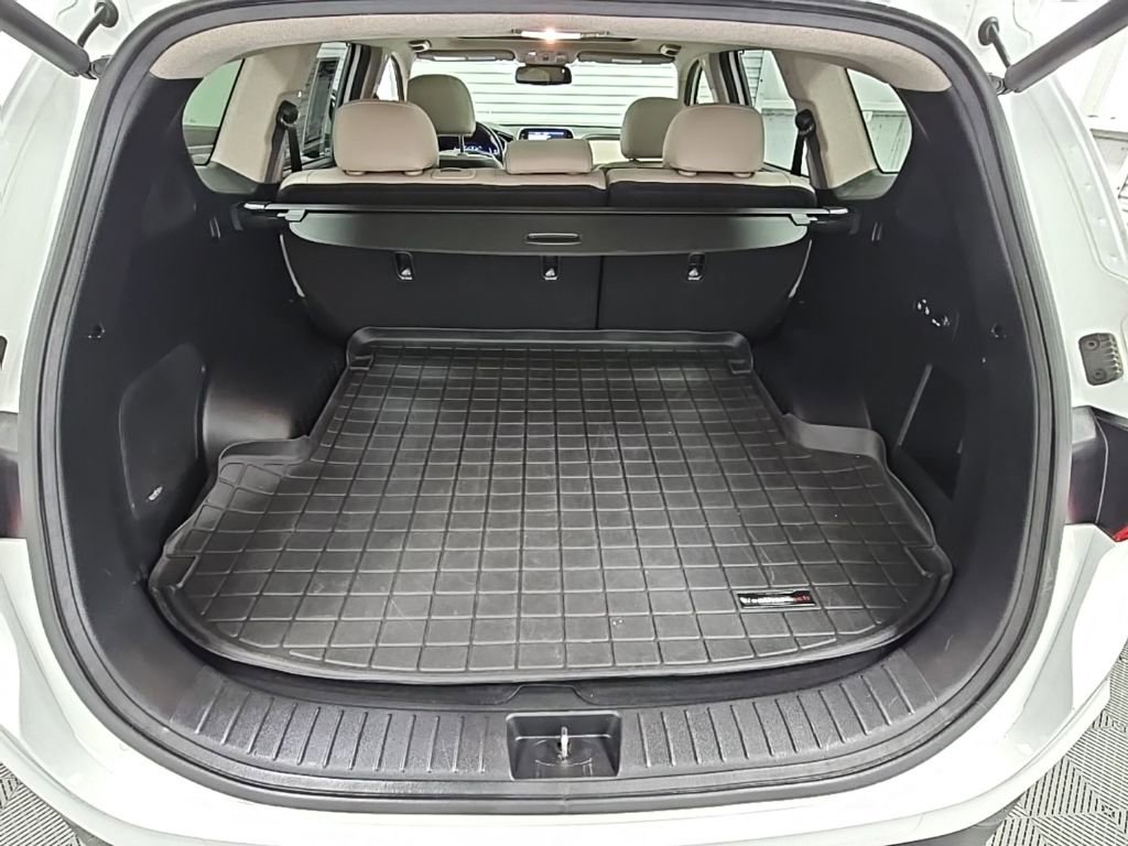 Used 2020 Hyundai Santa Fe Limited image 36