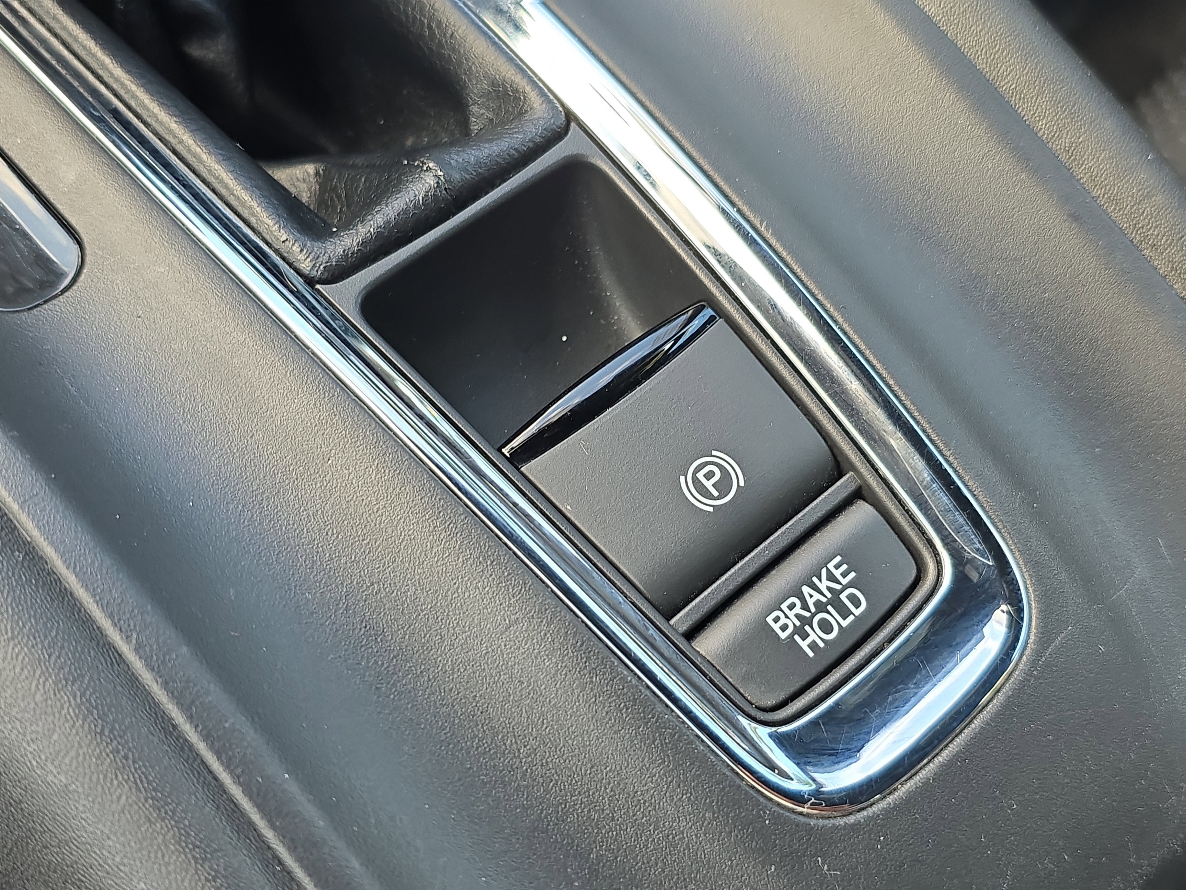 Certified 2019 Honda HR-V Sport image 28