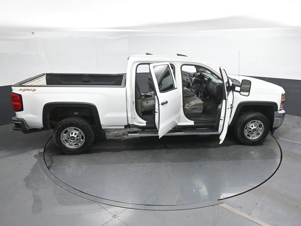 Used 2015 Chevrolet Silverado 2500 W/T AWD/4WD image 37