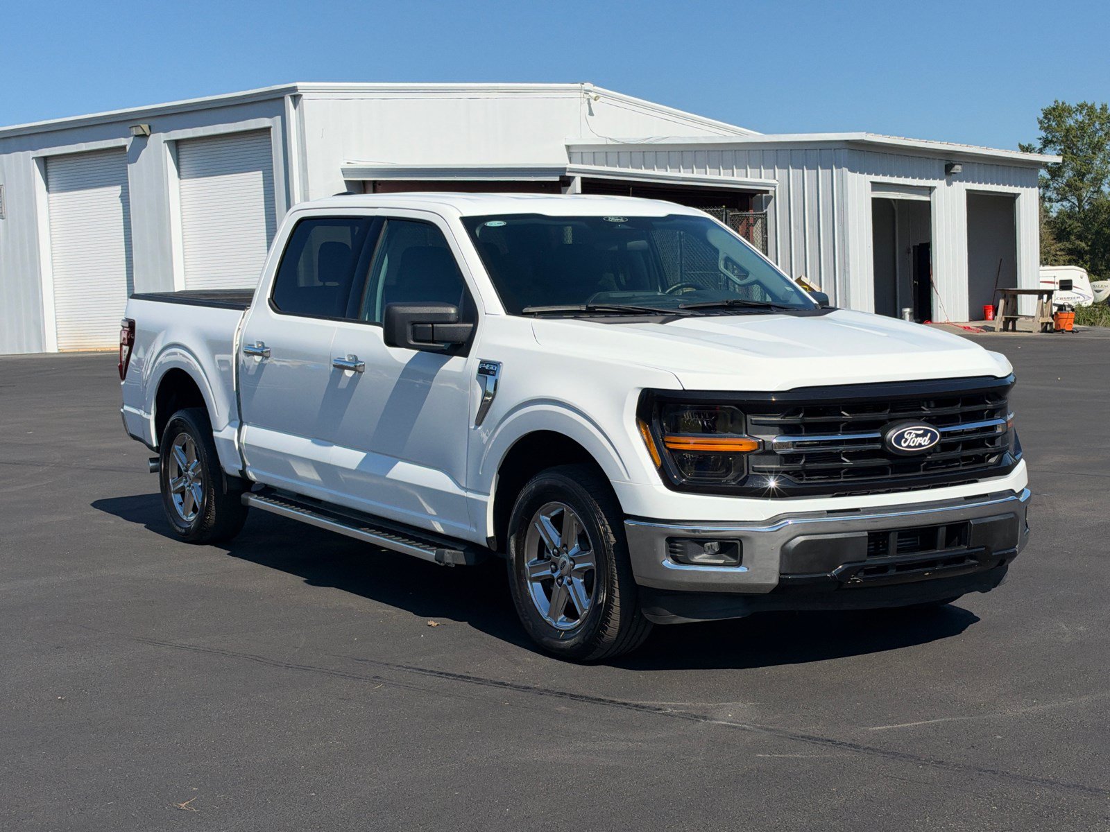 Used 2025 Ford F150 XLT w/ Equipment Group 301A Standard RWD image 3