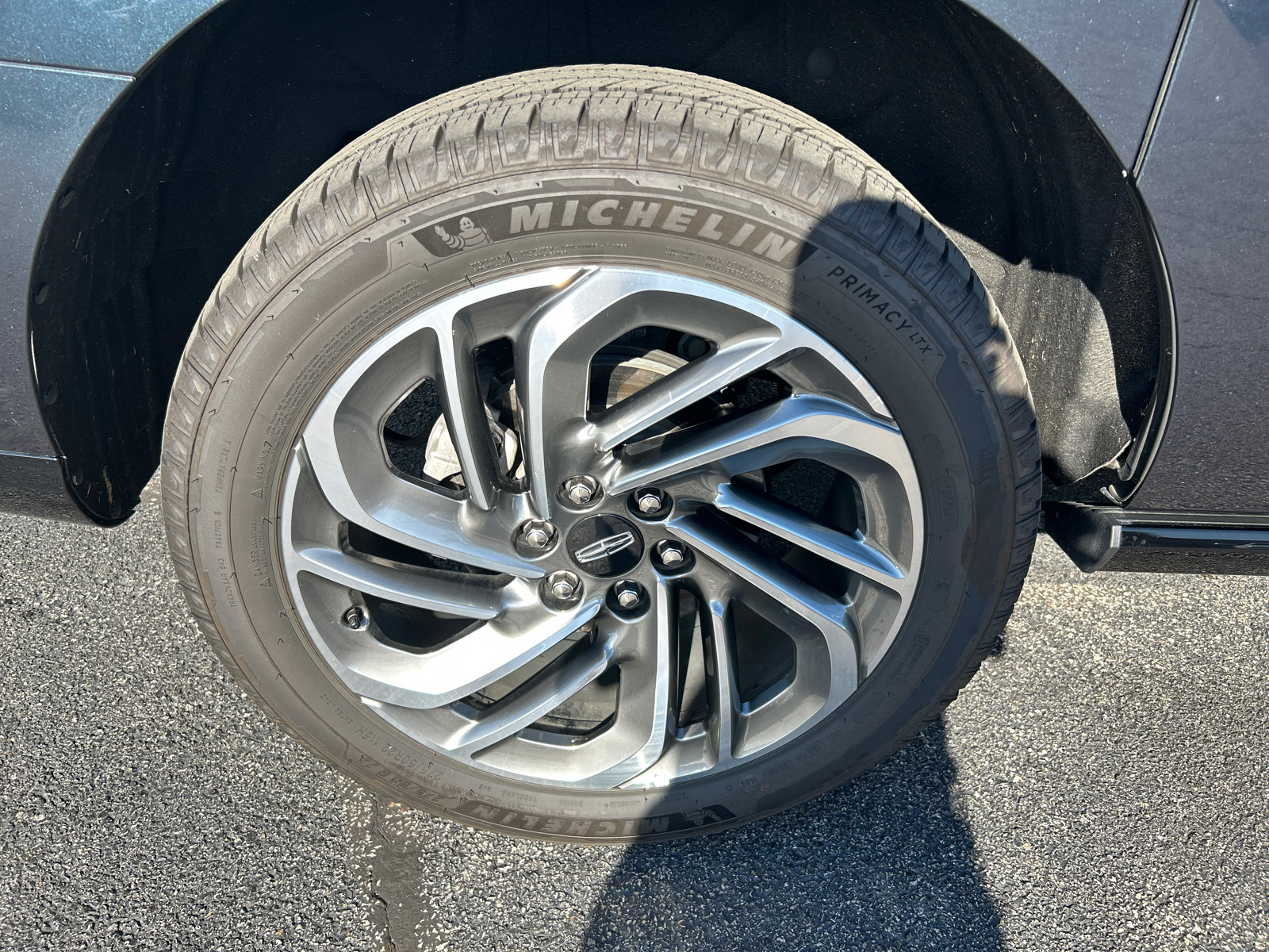 New 2026 Lincoln Navigator L Reserve AWD/4WD image 12