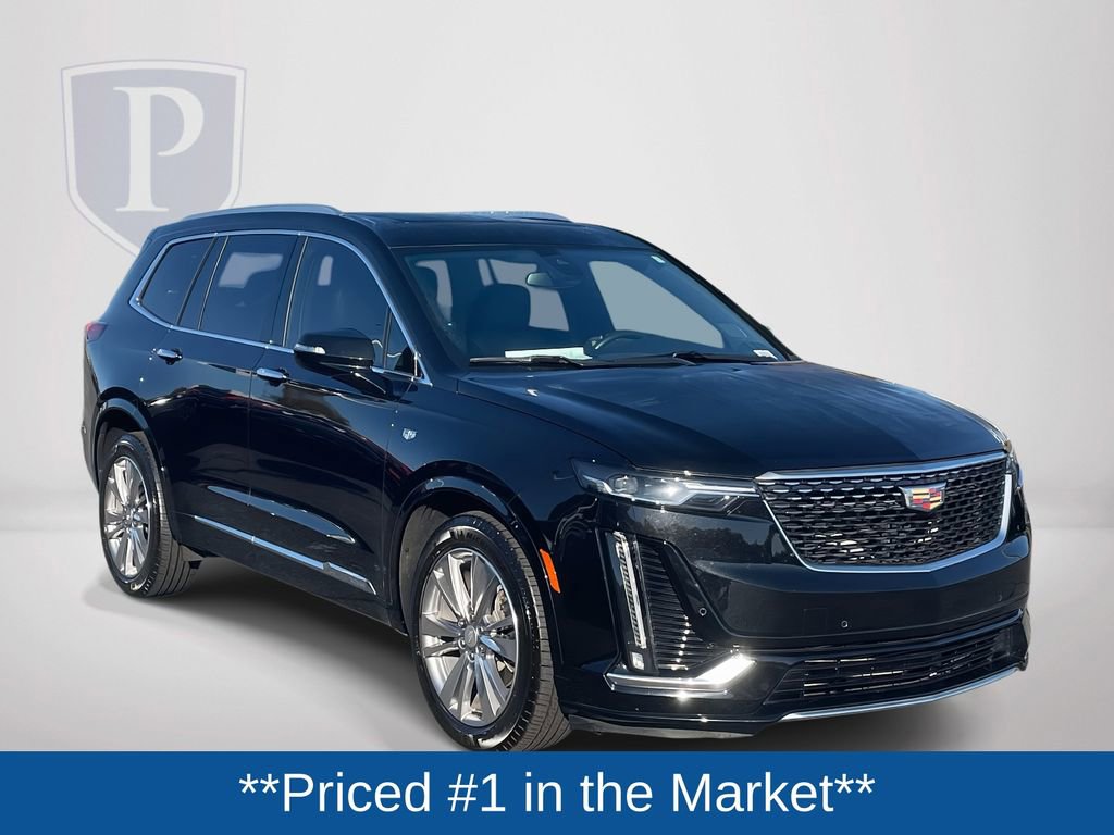 Used 2023 Cadillac XT6 Premium Luxury image 2