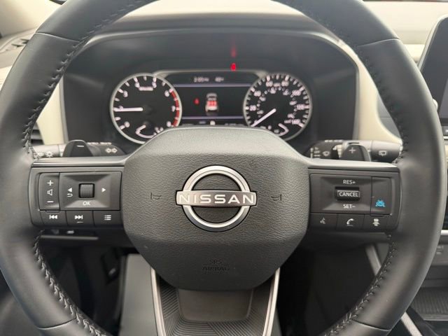 Certified 2025 Nissan Rogue SV image 14