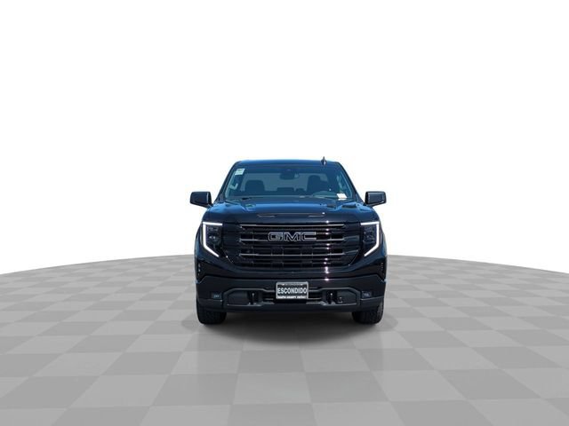 New 2026 GMC Sierra 1500 Elevation w/ LPO, Elevation Black Package AWD/4WD image 4