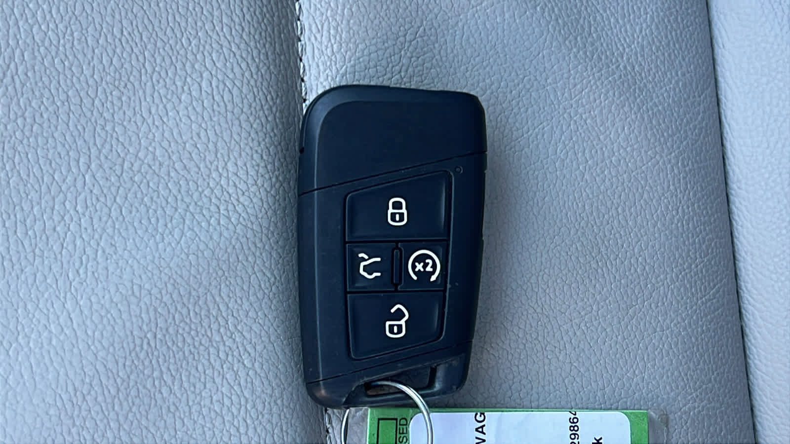 Certified 2020 Volkswagen Tiguan SEL Premium R-Line image 29