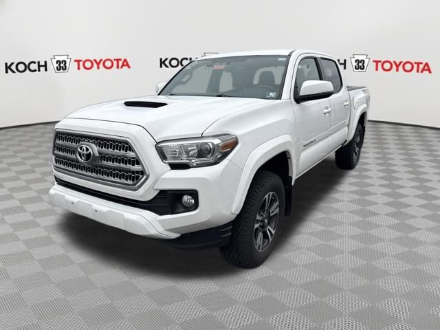 Used 2016 Toyota Tacoma TRD Sport w/ Towing Package image 3