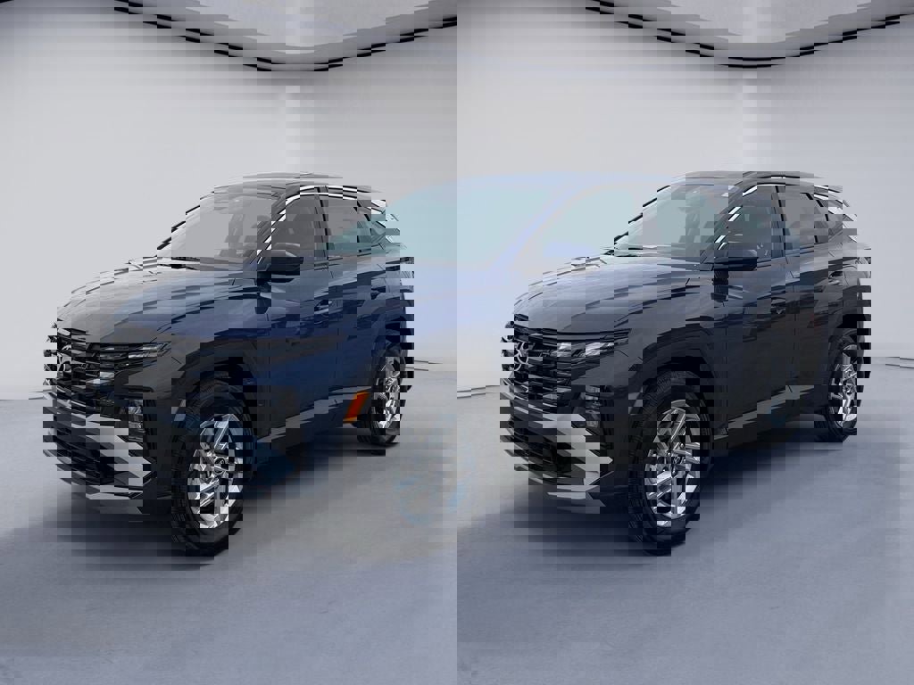 Used 2025 Hyundai Tucson SE