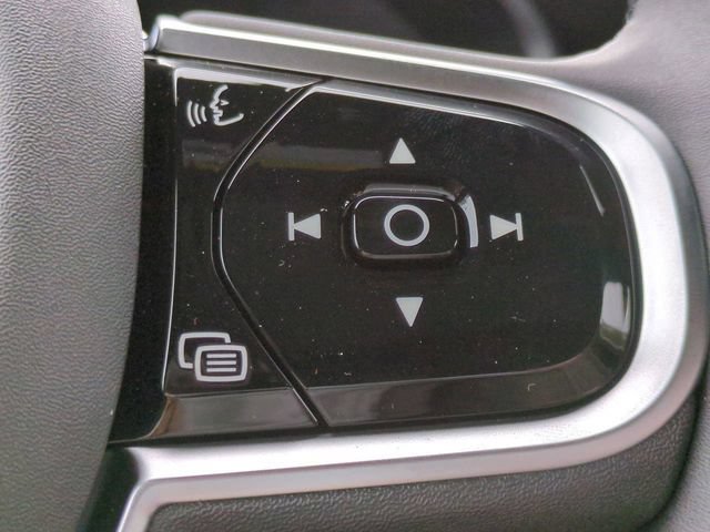 New 2026 Volvo XC90 B6 Plus w/ Protection Package Premier AWD/4WD image 22