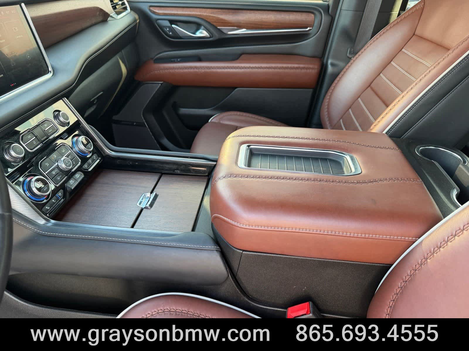 Used 2024 GMC Yukon XL Denali Ultimate AWD/4WD image 14
