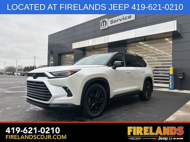 Used 2024 Toyota Grand Highlander Platinum image 3