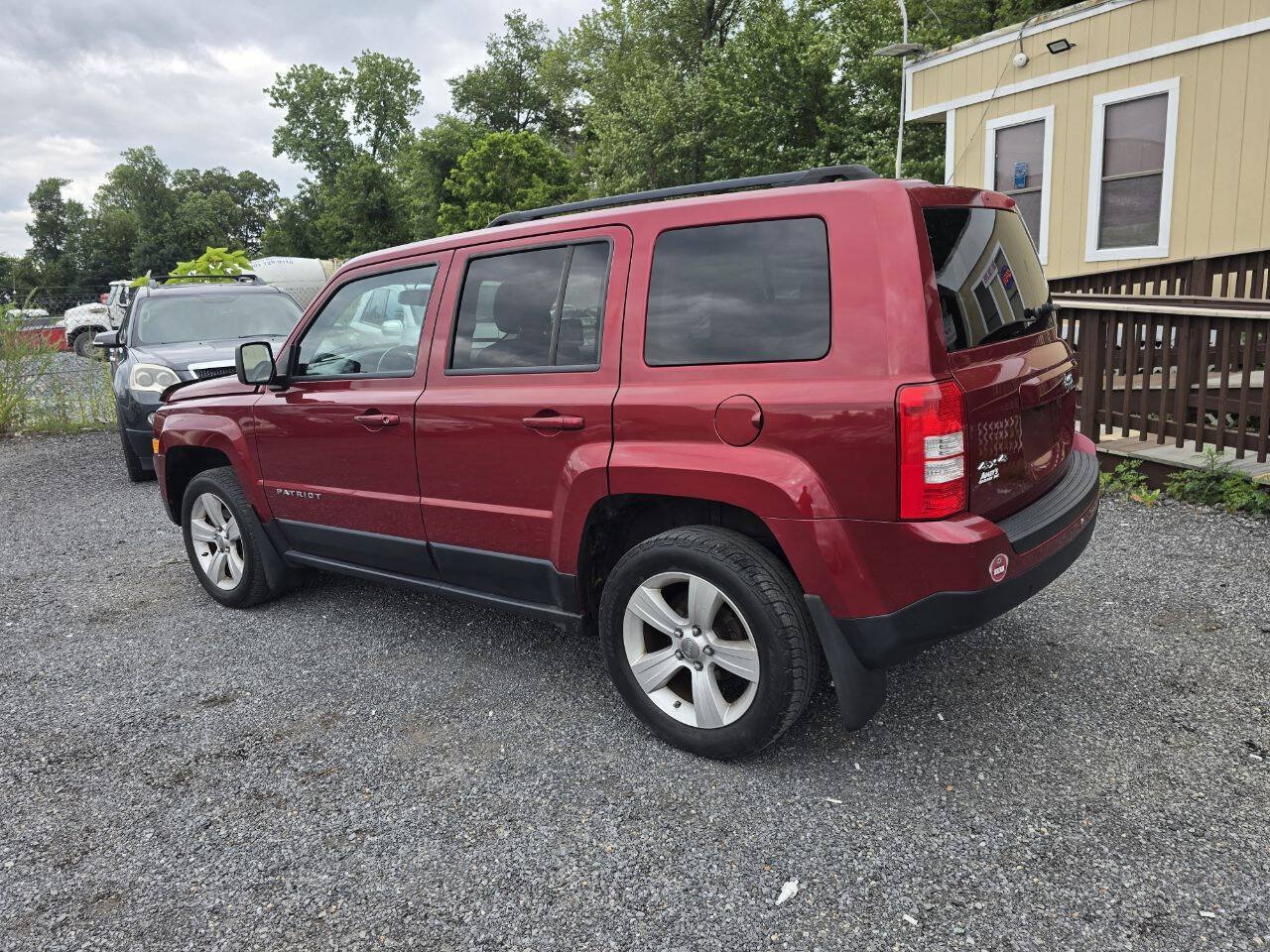 Used 2012 Jeep Patriot Latitude AWD/4WD image 14