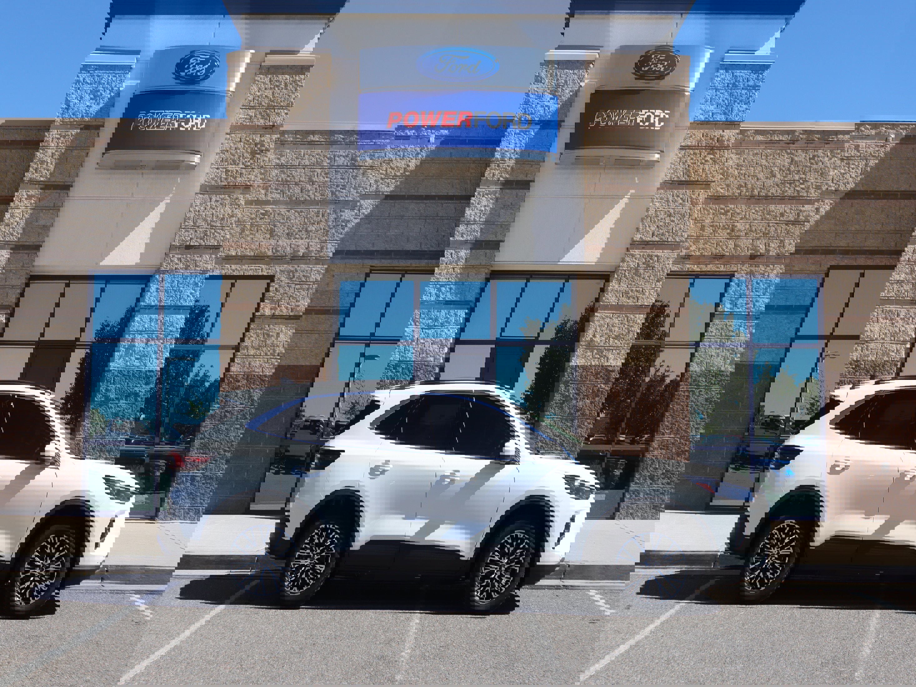 New 2025 Ford Escape SE w/ PHEV Premium Package image 5