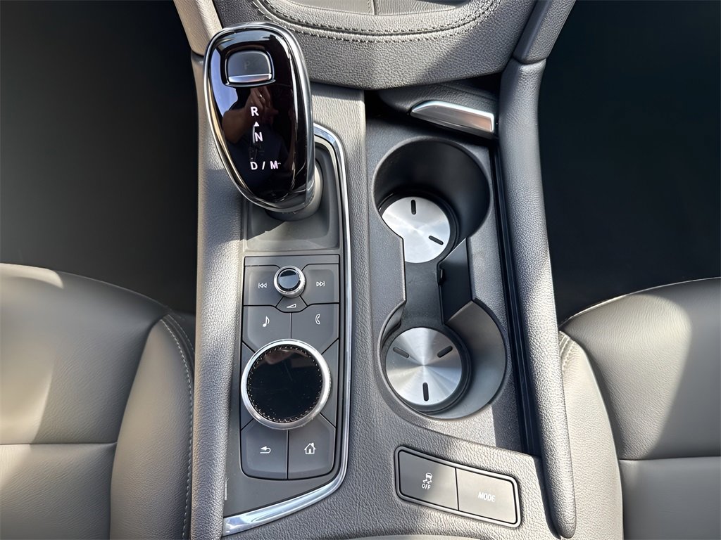 Certified 2022 Cadillac XT5 Luxury image 24