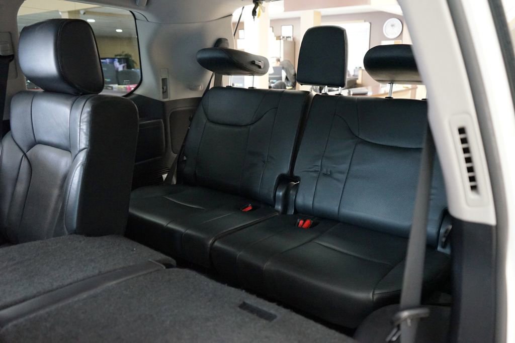 Used 2017 Lexus LX 570 4WD w/ Luxury Package image 20