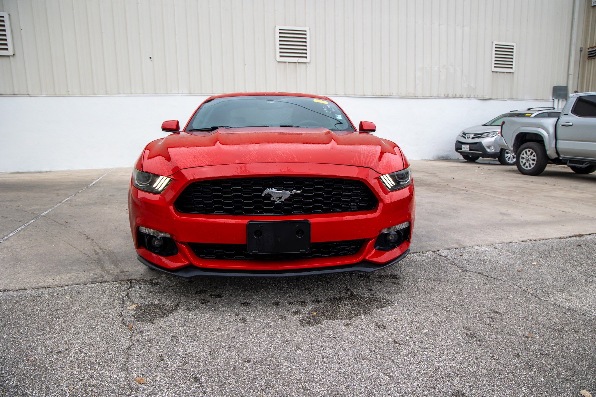 Used 2016 Ford Mustang Premium image 4