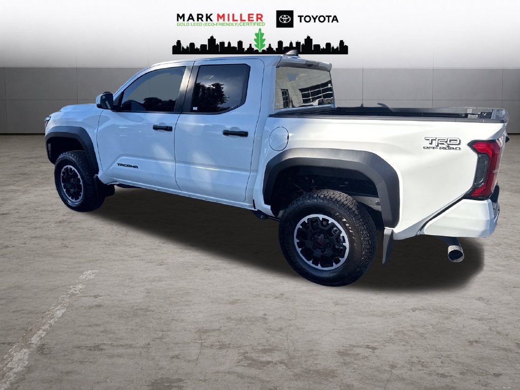 Certified 2026 Toyota Tacoma TRD Off-Road AWD/4WD image 3