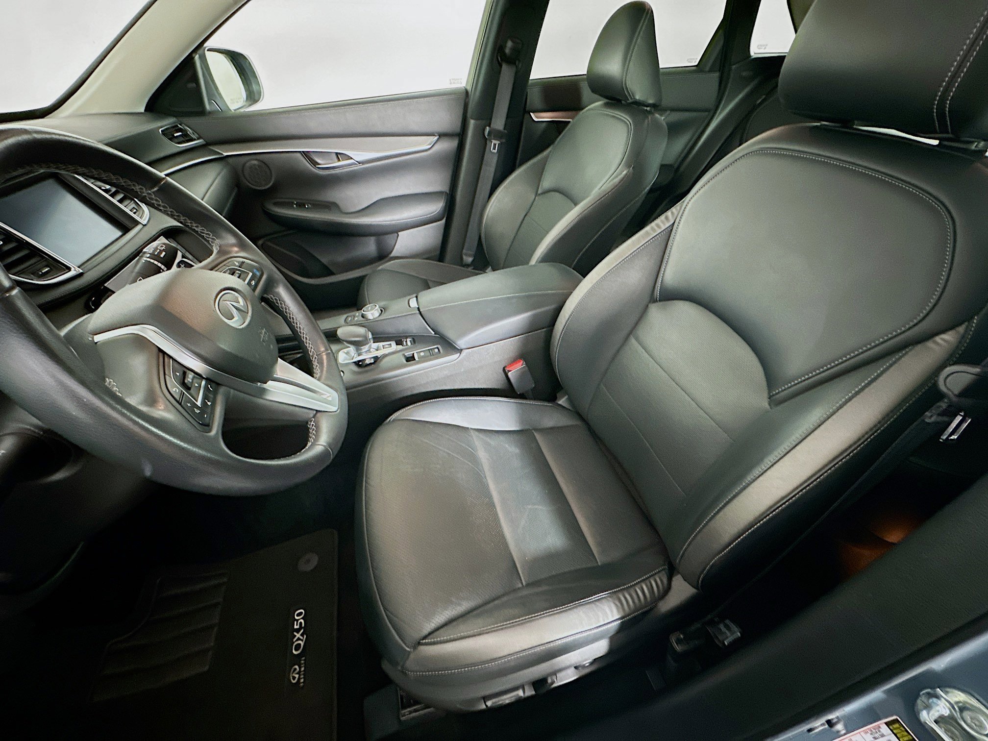 Used 2022 INFINITI QX50 Luxe image 13