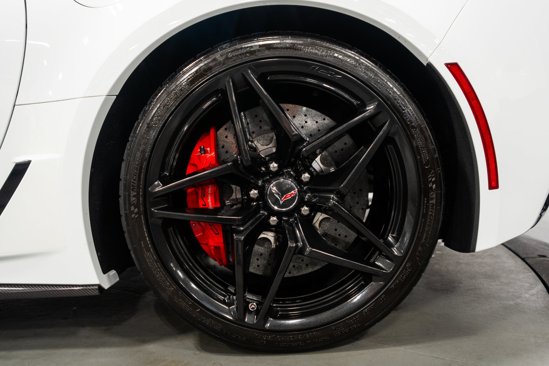 Used 2019 Chevrolet Corvette ZR1 RWD image 8