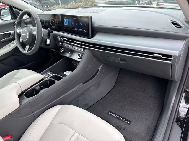 New 2026 Hyundai Sonata SEL FWD image 15