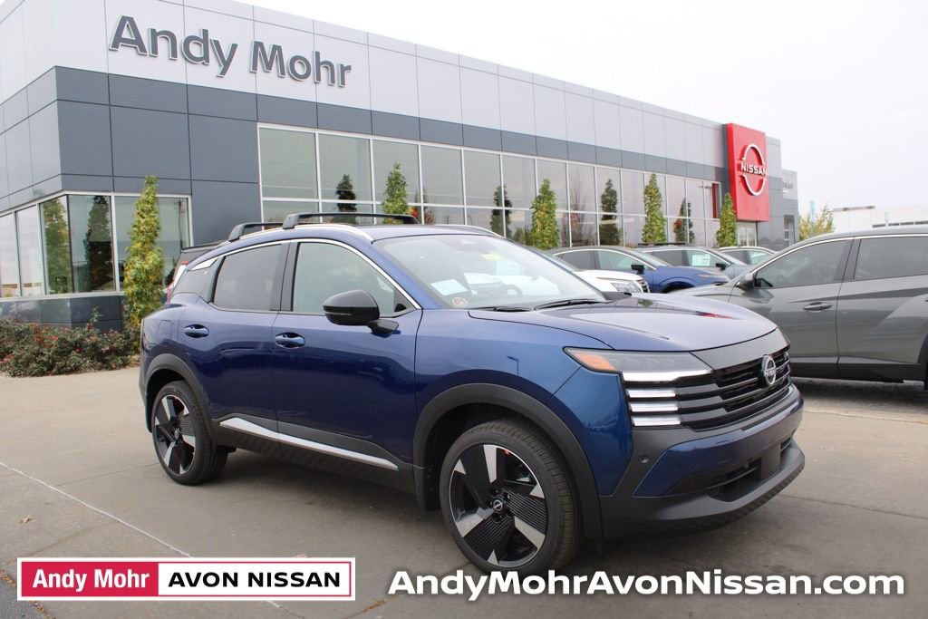 New 2026 Nissan Kicks SR w/ Cold Weather Package