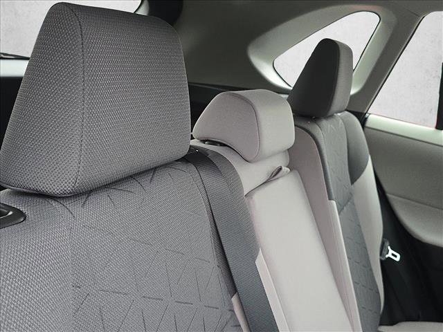 Used 2022 Toyota RAV4 XLE image 18