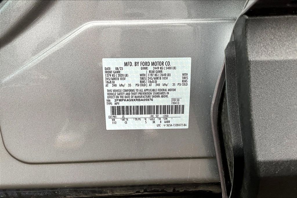 Used 2024 Ford Edge SE image 32