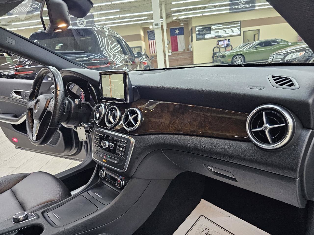 Used 2014 Mercedes-Benz CLA 250 w/ Multimedia Package image 21