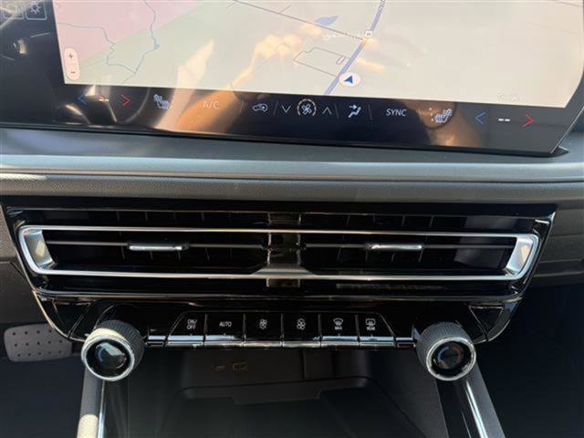 New 2026 Chevrolet Traverse LT image 23