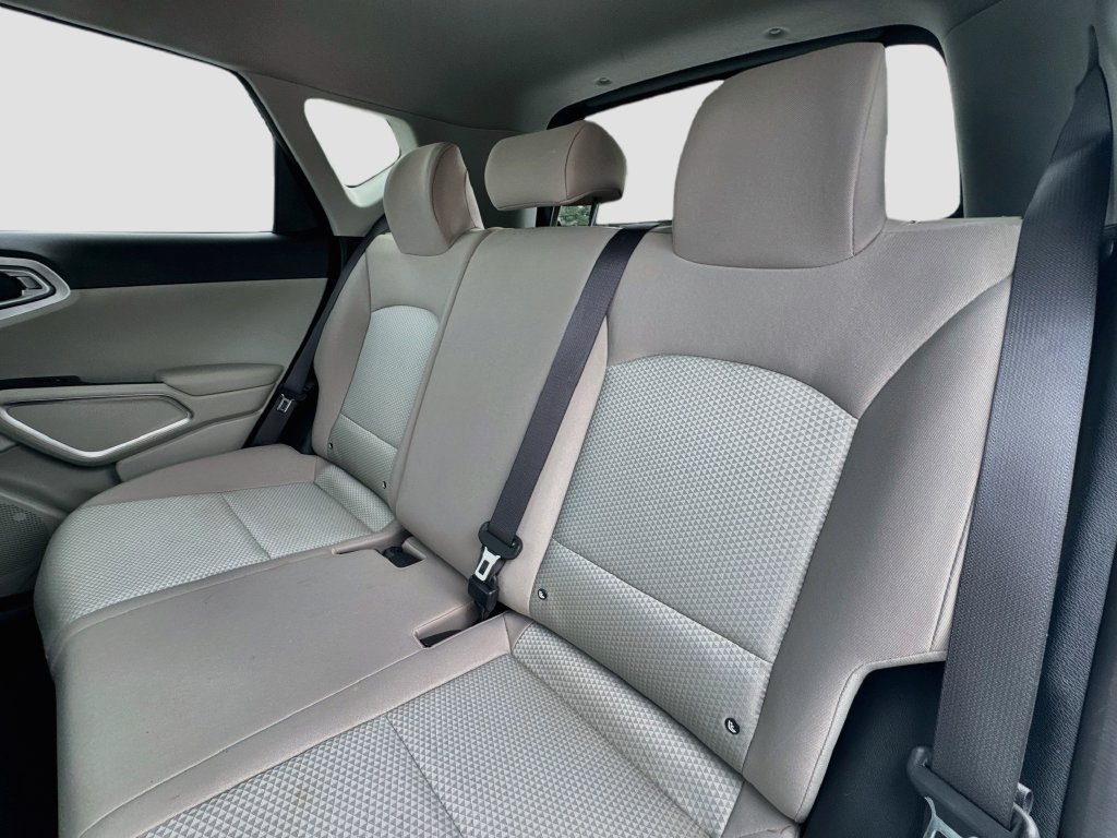 Certified 2023 Kia Soul LX w/ LX Technology Package FWD image 25