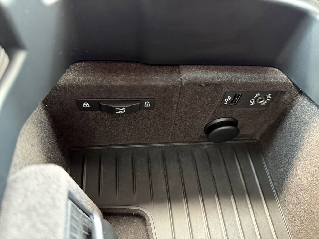 Used 2019 BMW 650i Gran Coupe xDrive w/ Executive Package image 29