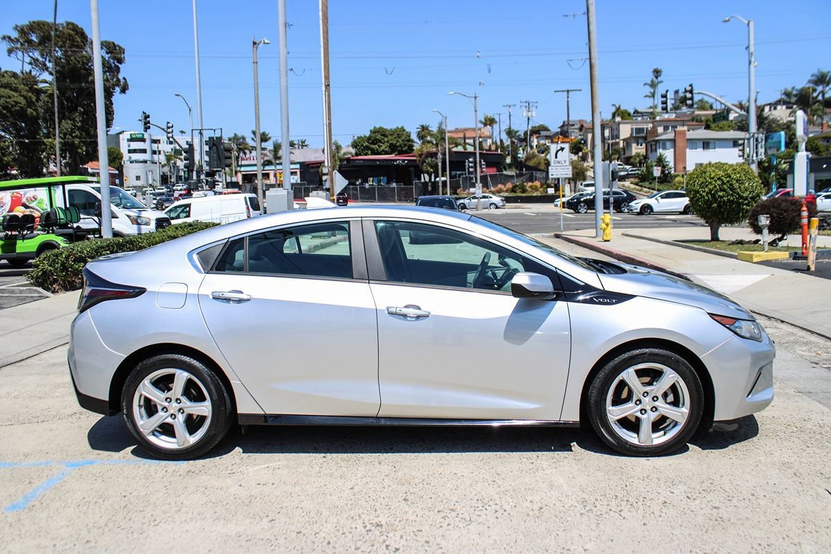 Used 2016 Chevrolet Volt LT w/ Comfort Package FWD image 7