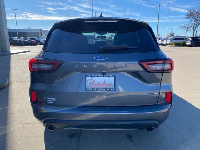 Used 2023 Ford Escape ST-Line image 3