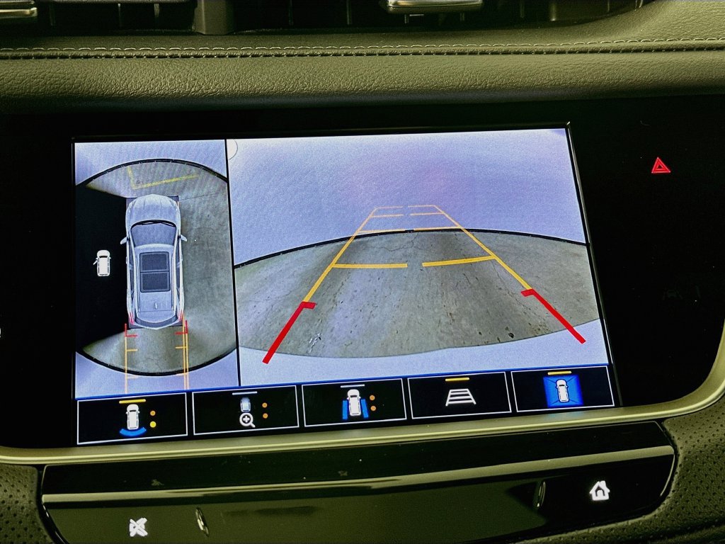 New 2026 Cadillac XT5 Premium Luxury w/ LPO, Floor Liner Package AWD/4WD image 18