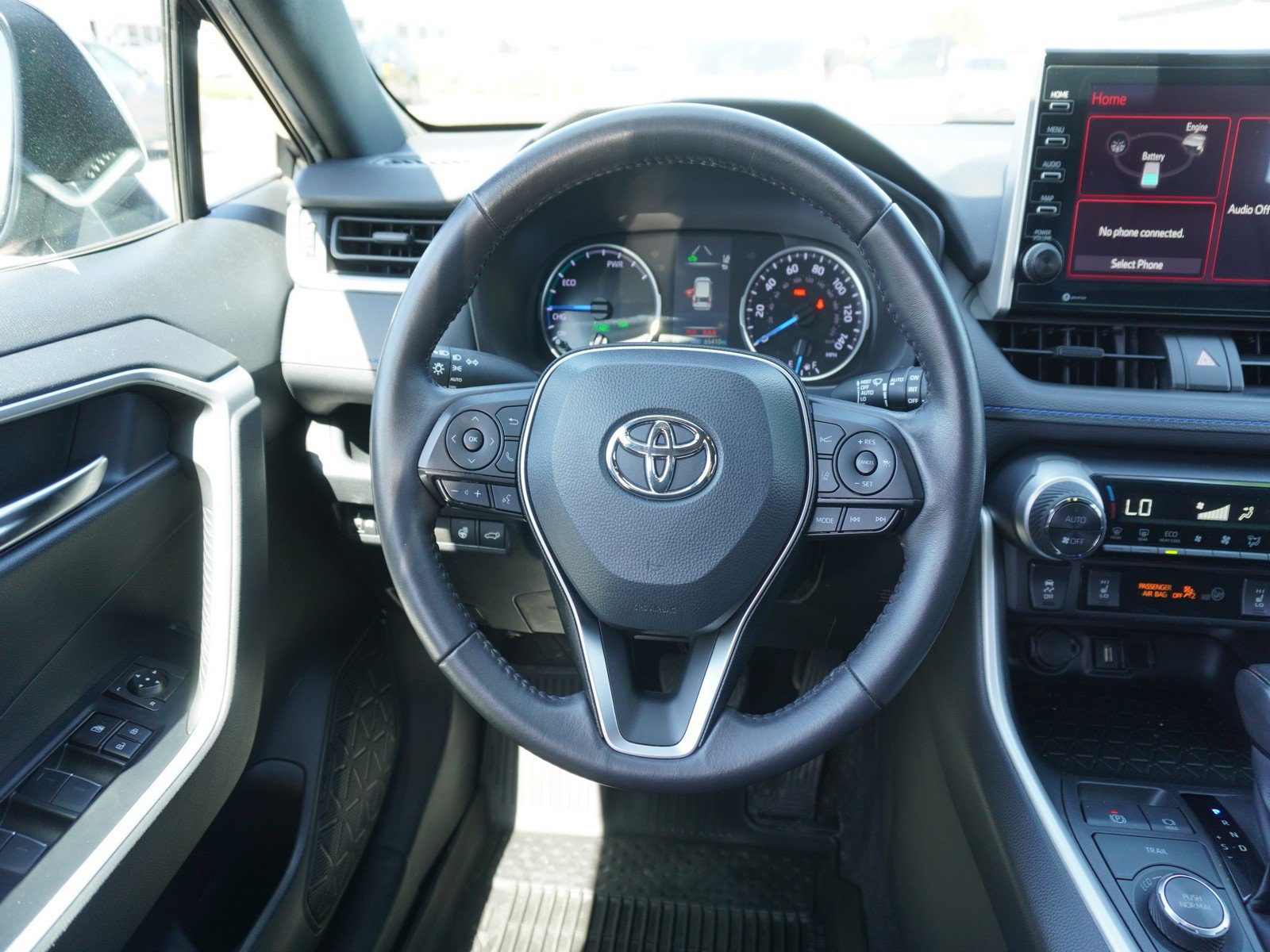 Used 2022 Toyota RAV4 SE w/ Convenience Package AWD/4WD image 16