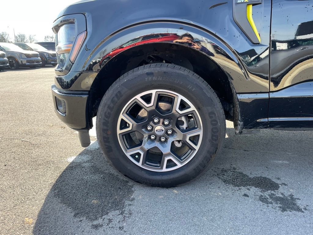 Used 2025 Ford F150 STX w/ Equipment Group 200A RWD image 30