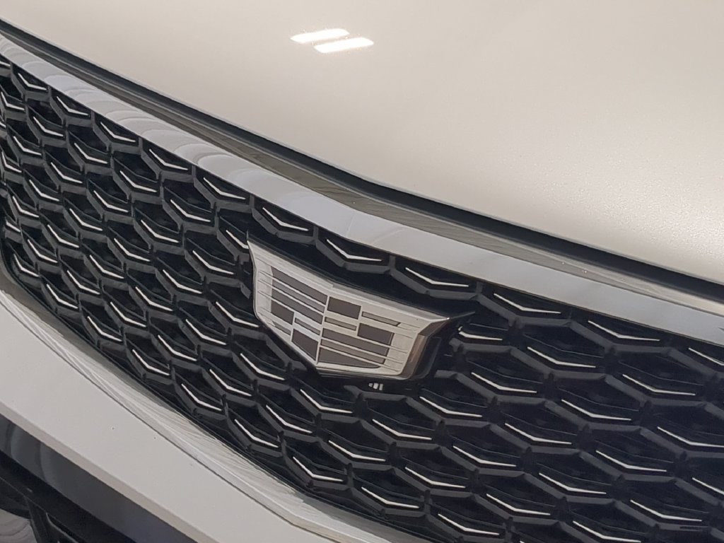 Used 2024 Cadillac XT4 Premium Luxury AWD/4WD image 12