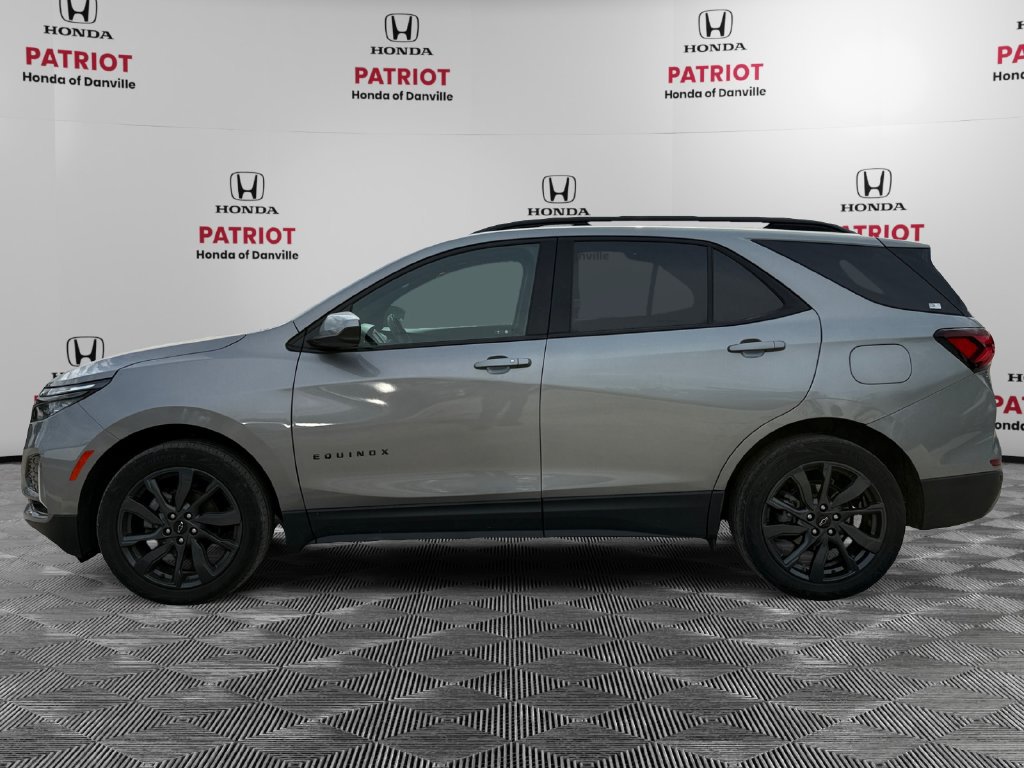 Used 2023 Chevrolet Equinox RS AWD/4WD image 2