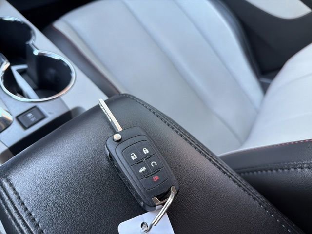 Used 2017 Chevrolet Equinox Premier w/ Enhanced Convenience Package image 33