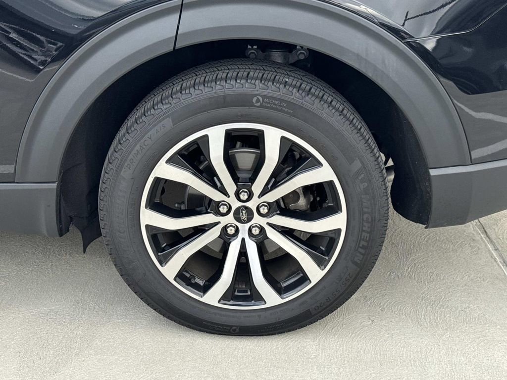 Used 2023 Ford Explorer ST-Line w/ Class IV Trailer Tow Package AWD/4WD image 8