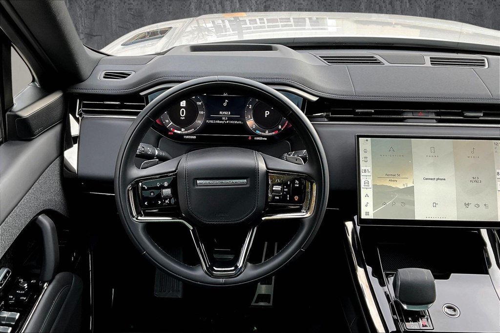 Used 2025 Land Rover Range Rover Sport Dynamic SE AWD/4WD image 8