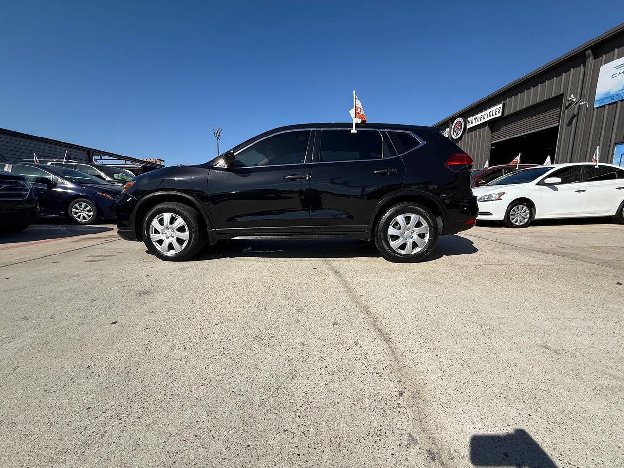 Used 2017 Nissan Rogue S image 20