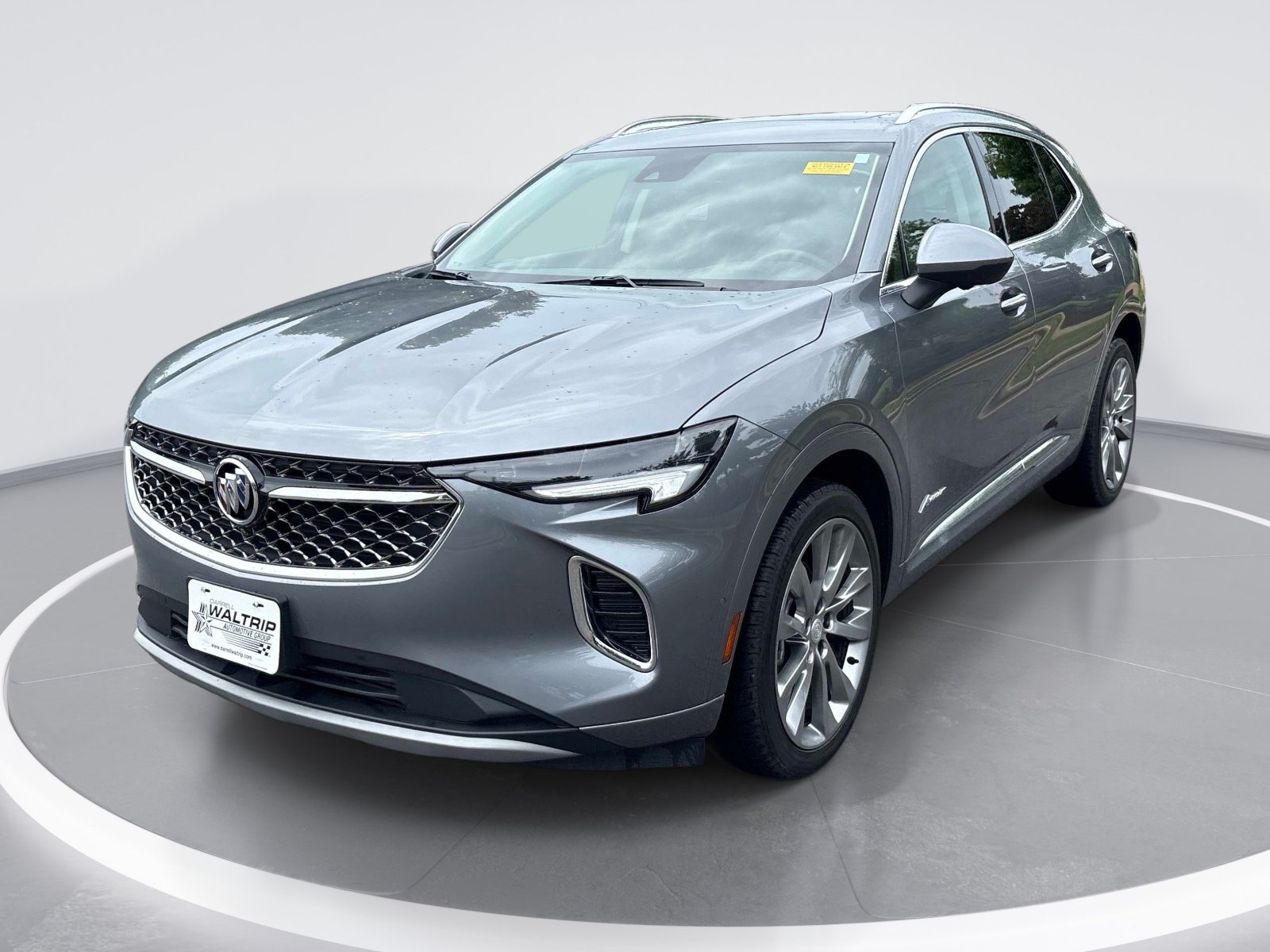 Used 2021 Buick Envision Avenir w/ Technology Package II AWD/4WD image 3