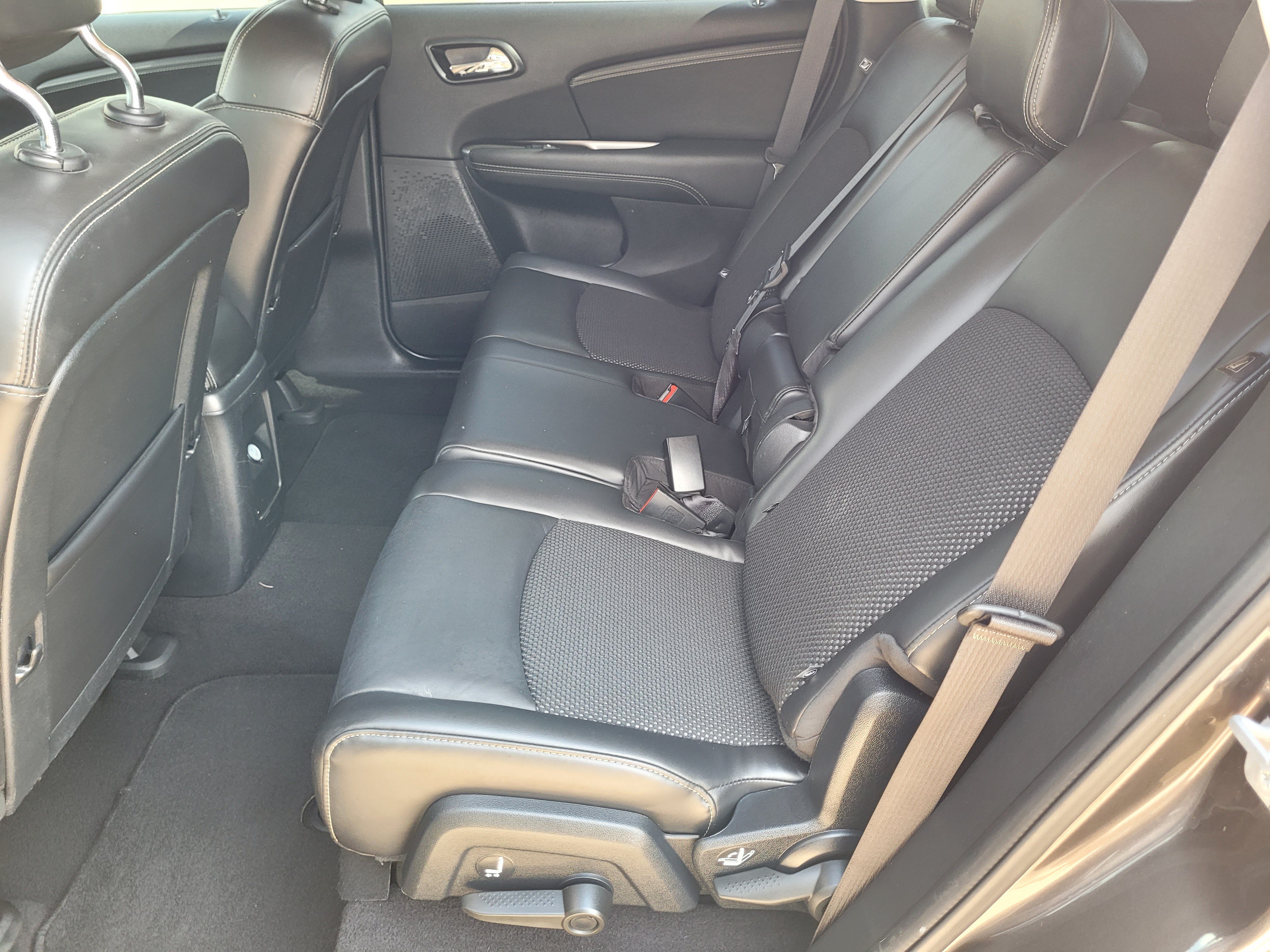Used 2018 Dodge Journey Crossroad FWD image 24
