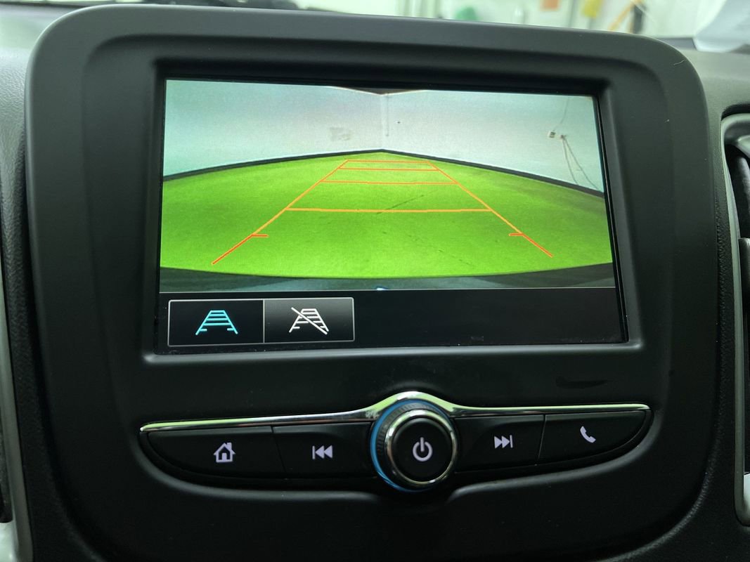 Used 2018 Chevrolet Malibu LS FWD image 21