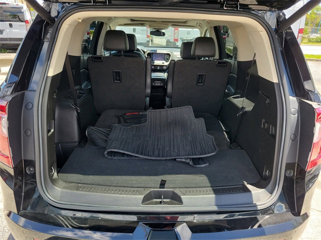 Used 2023 GMC Acadia Denali w/ Trailering Package image 6