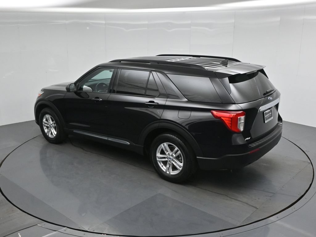 Certified 2023 Ford Explorer XLT RWD image 43