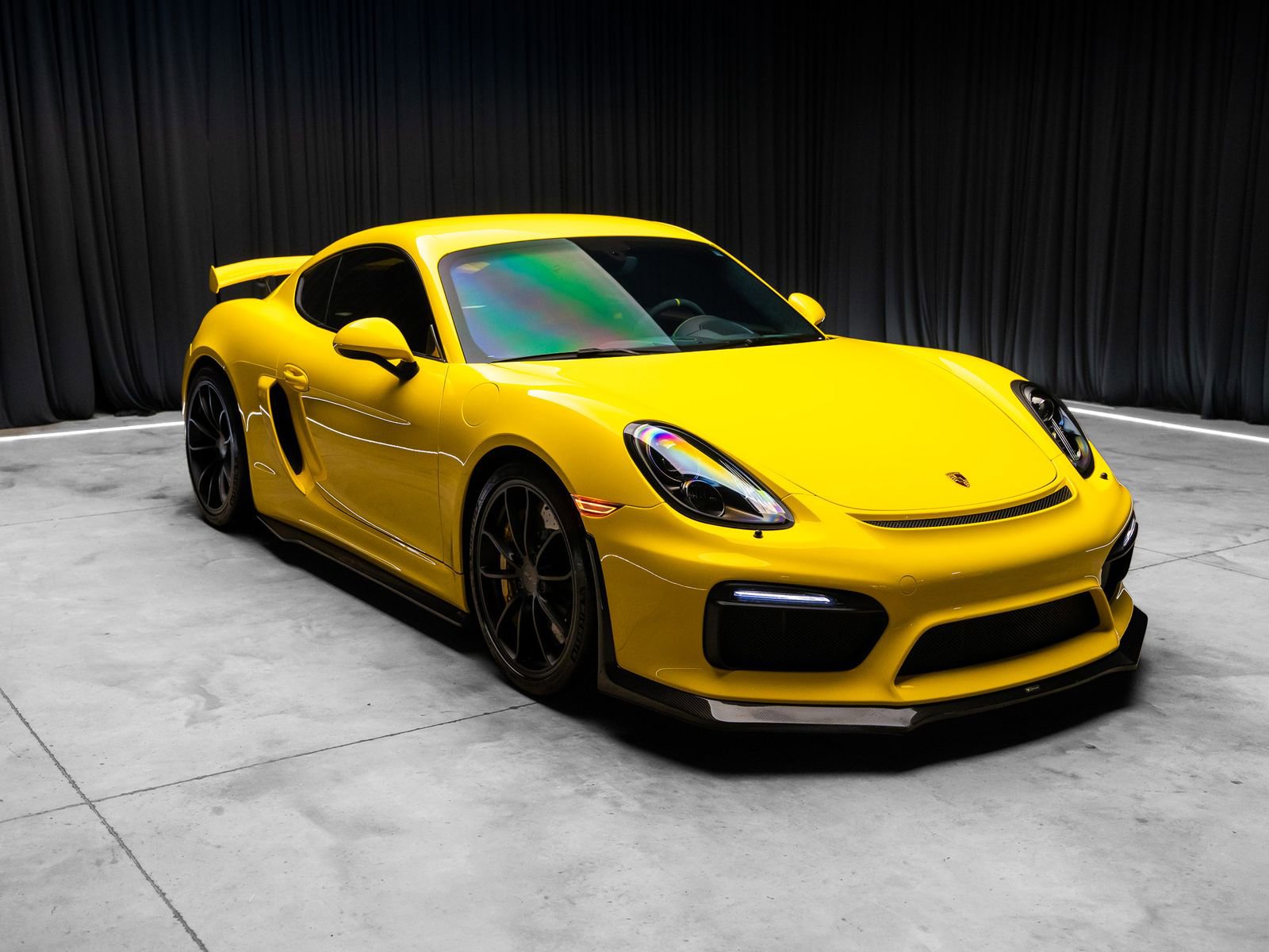 Used 2016 Porsche Cayman GT4 w/ Sport Chrono Package RWD image 2