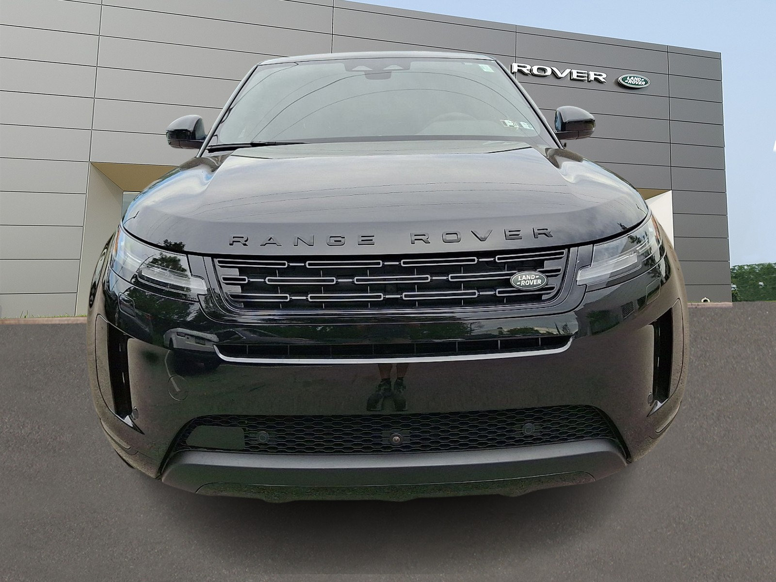New 2026 Land Rover Range Rover Evoque S AWD/4WD image 2