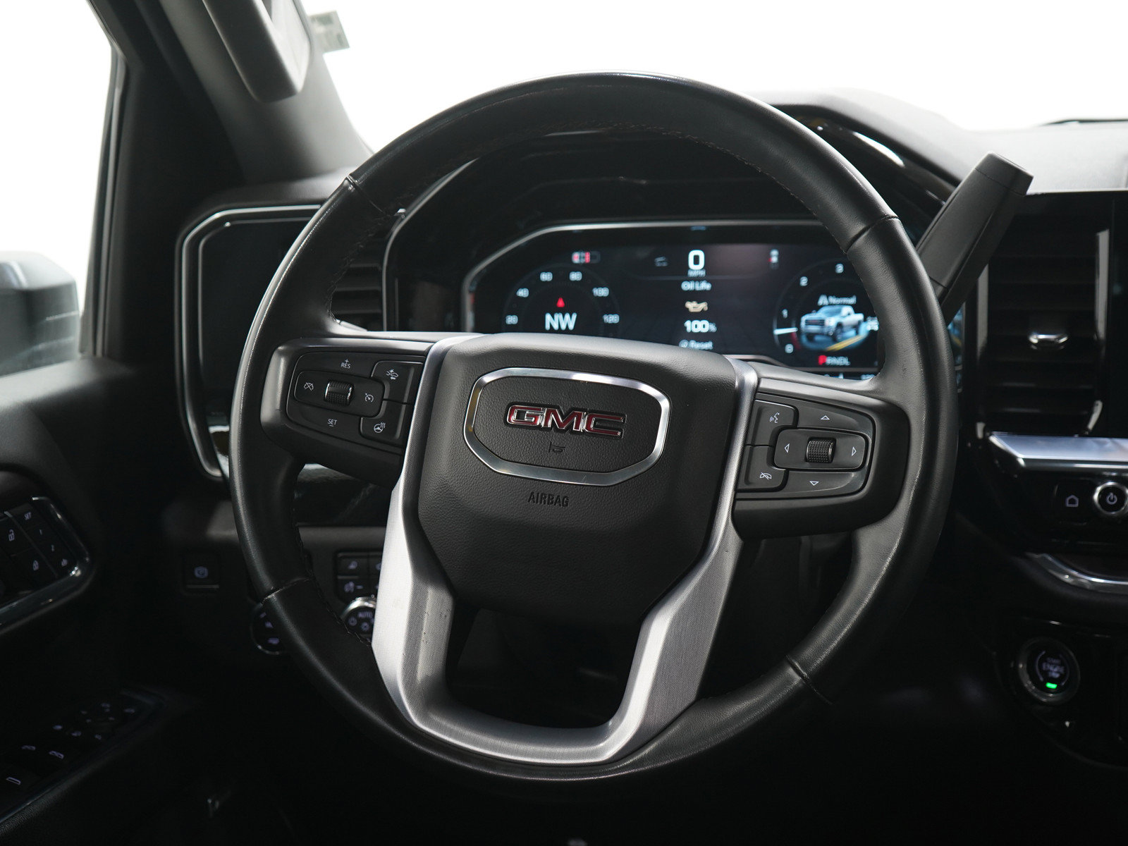 Used 2024 GMC Sierra 2500 SLT w/ SLT Convenience Package AWD/4WD image 18